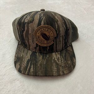 NWOT Realtree Camo Mesh Back Hat Mack’s prairie wings
